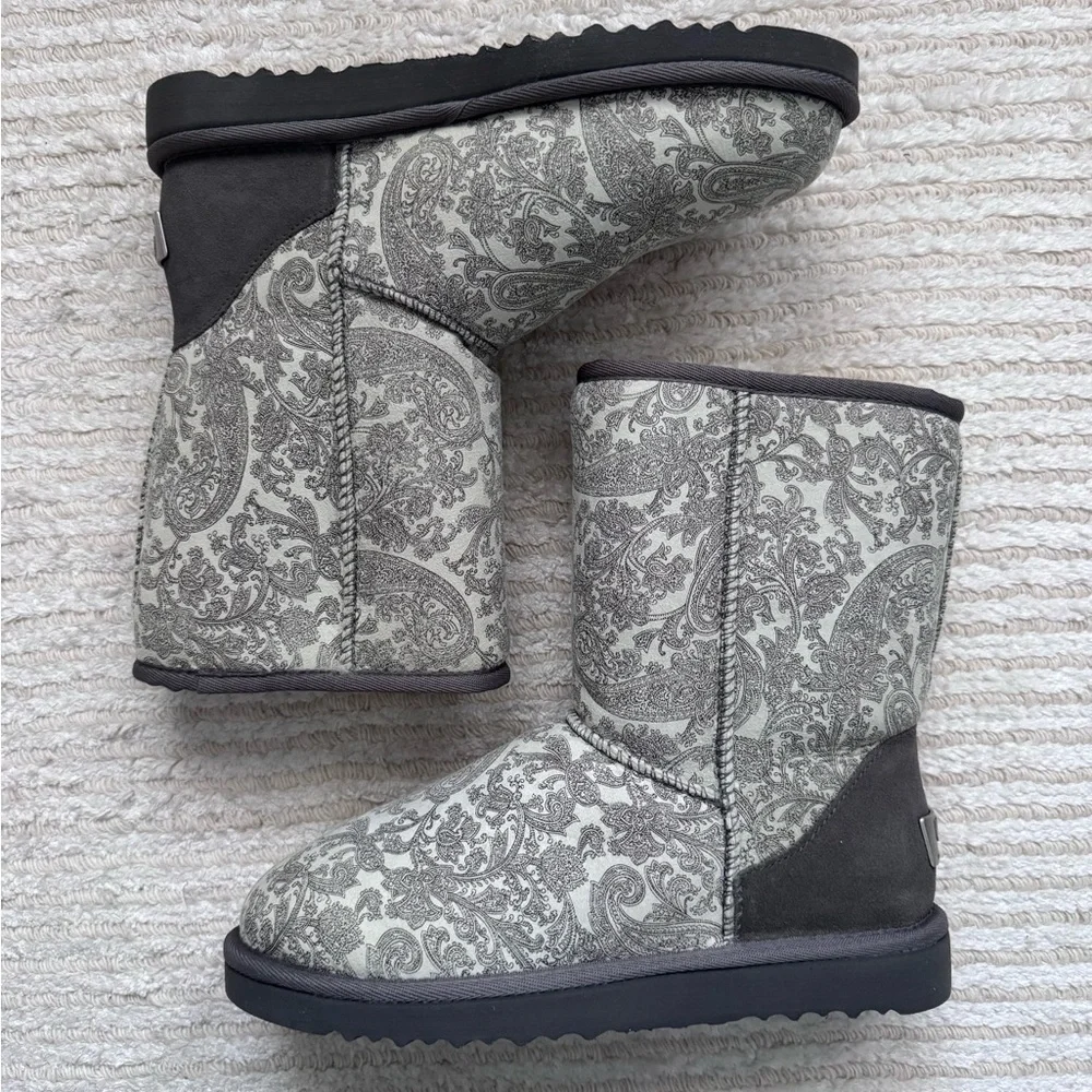 NWT UGG Women's Classic Short Gray Paisley Boots